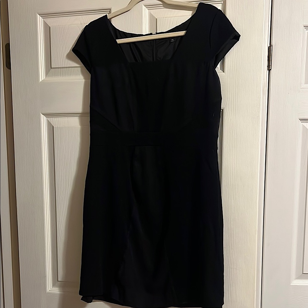 Tahari ASL Black Mini Sheath Dress Scoop Neck